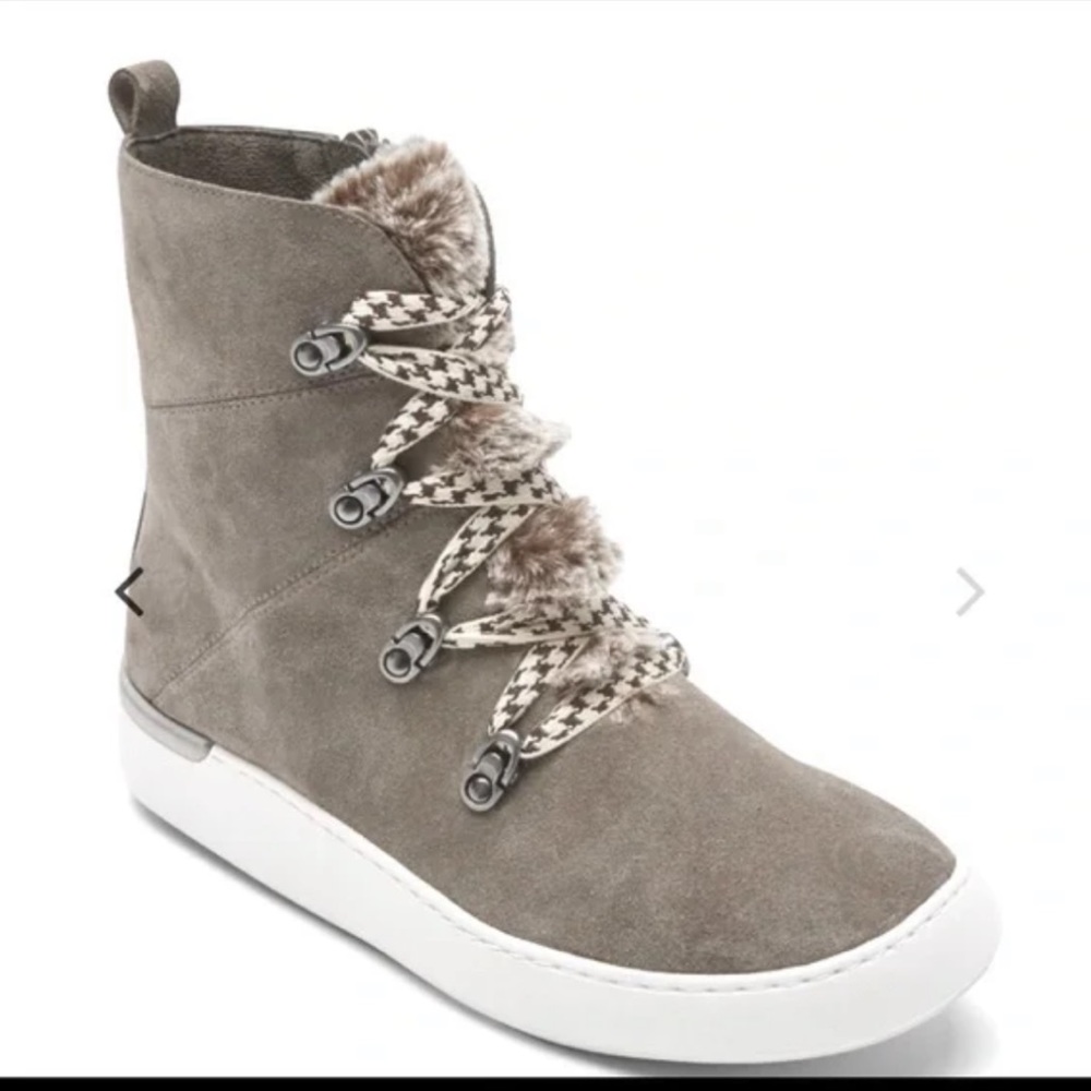 NWOT ROCKPORT BOOTS STONE SIZE 7.5